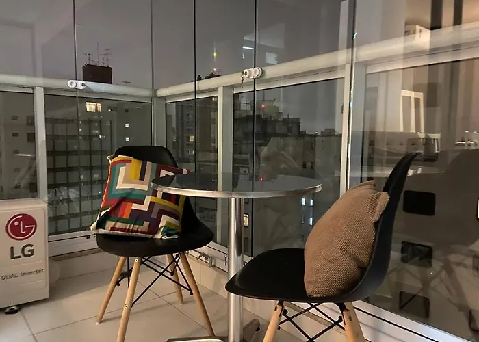 Au75 Silencioso E Vista Urbana Bonita Das Altura